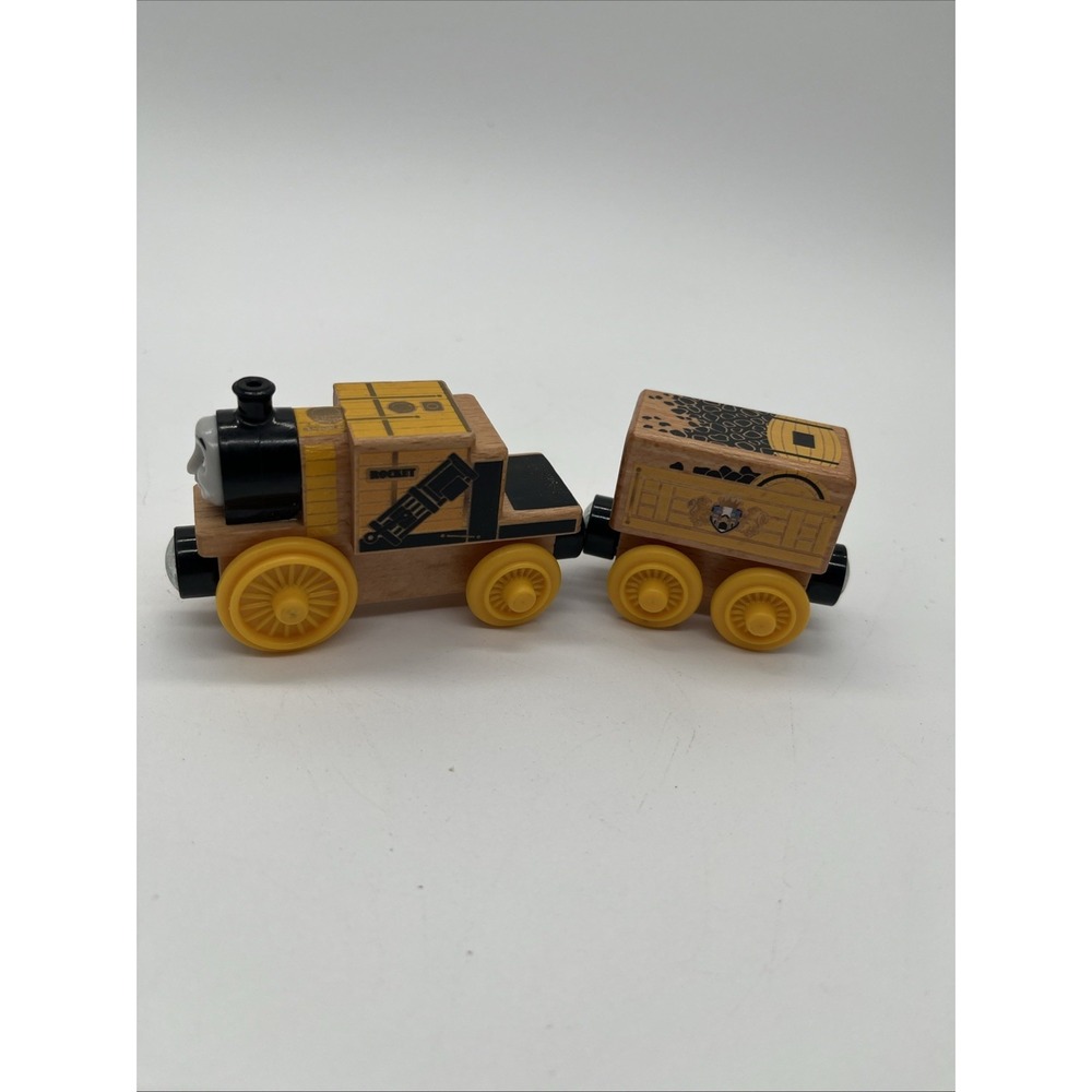 Thomas & Friends Wood Stephen Train & Tender FHM48 Exposed Wood Magnetic Railway